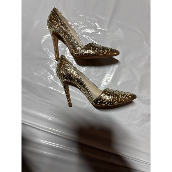 ALICE + OLIVIA by STACEY BENDET Gold Laser Cut Heel Pumps 36 (US 6) - Picture 5 of 14